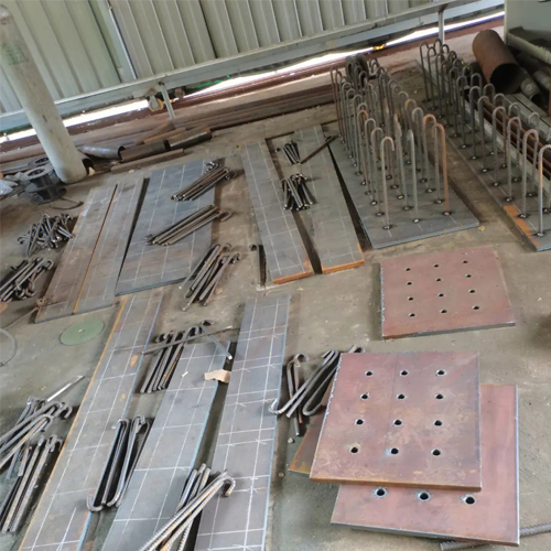 有哪些其他因素会影响茂名预埋件位置的确定？